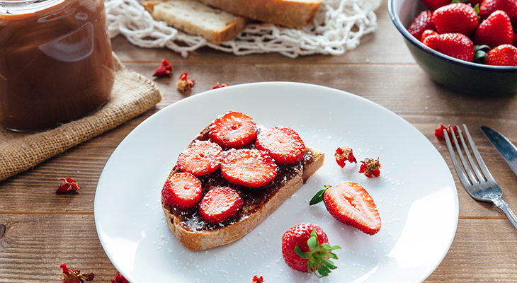 Chocolate & Strawberry Toast