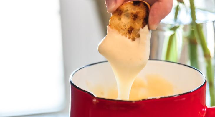 Easy Cheese Fondue